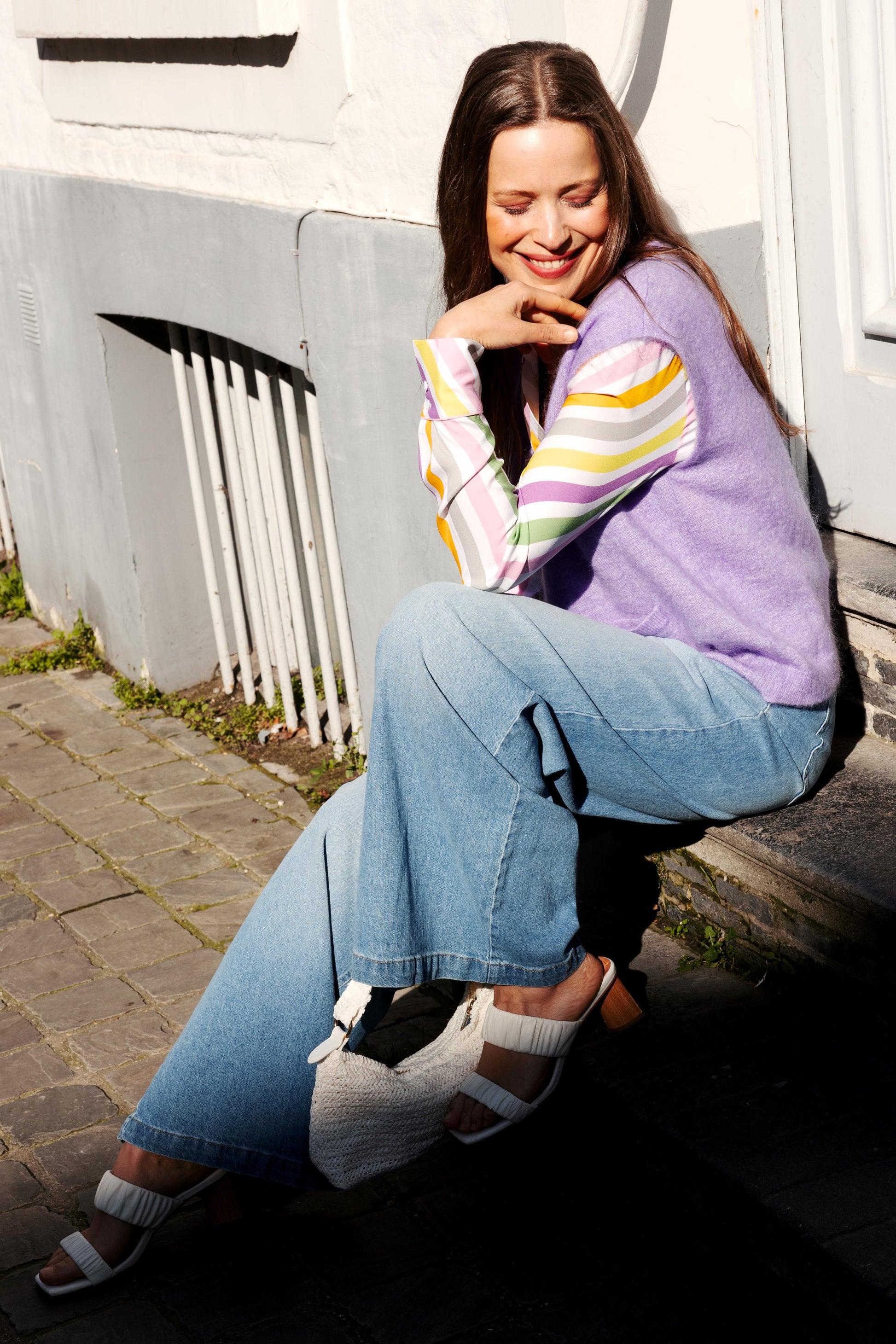77 LILAS