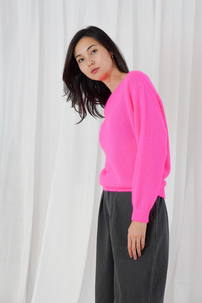 502853 NEON PINK 