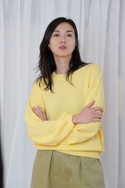 P012 BUTTER YELLOW