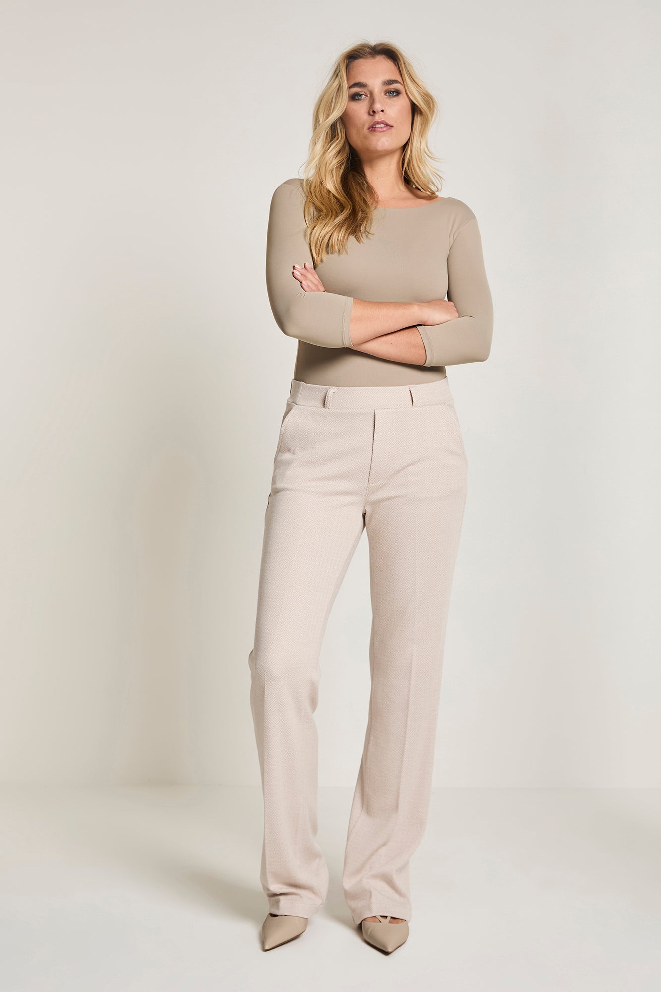 P176-HERRINGBONE SAND