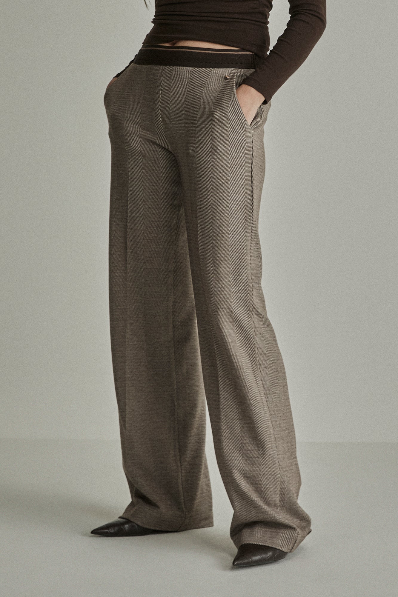 P221 ZIGZAG BROWN