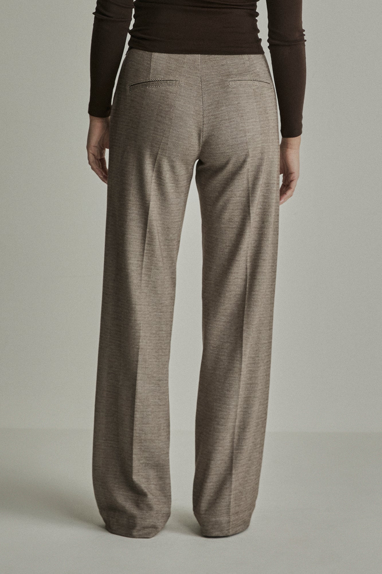 P221 ZIGZAG BROWN
