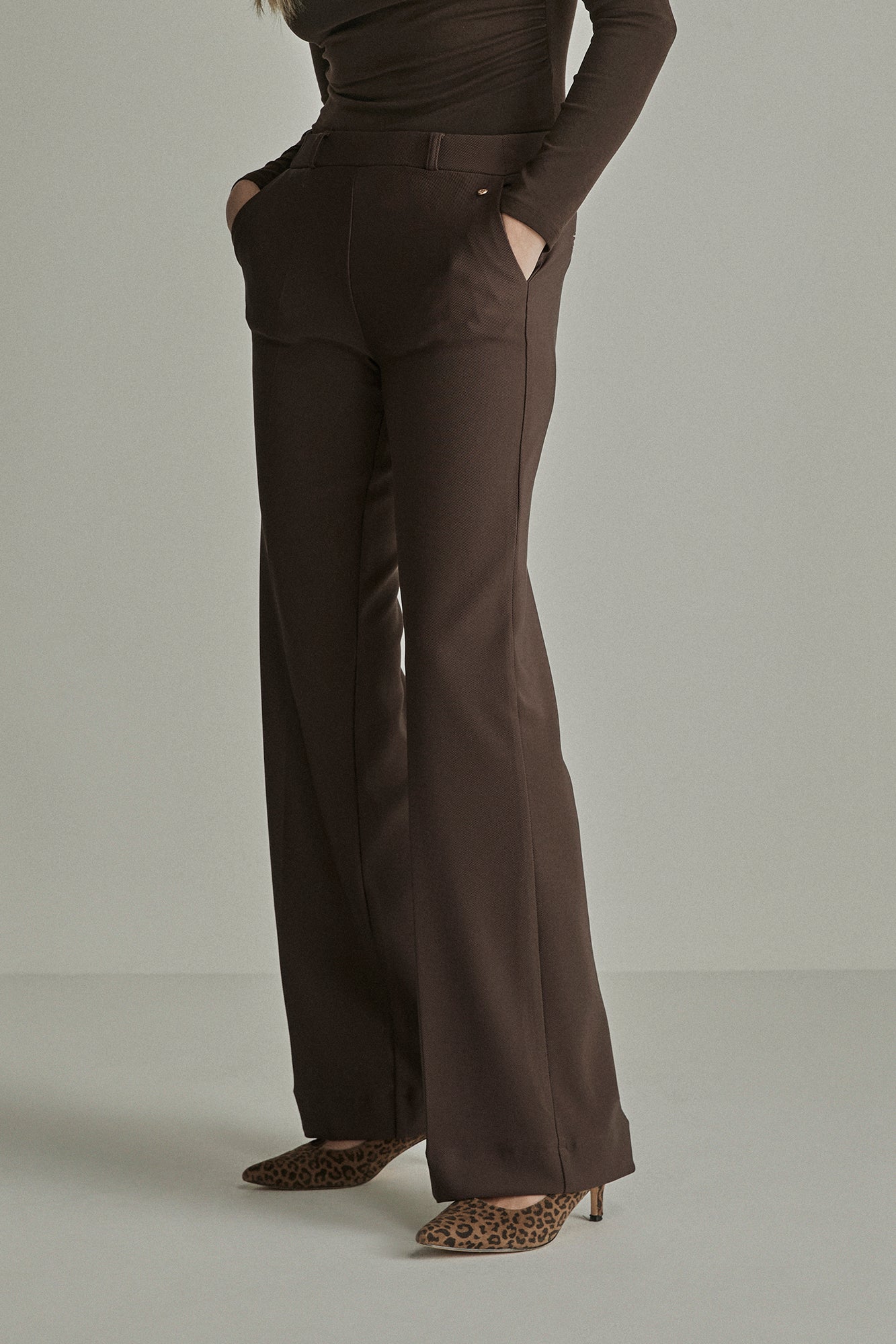 205 DEEP BROWN 