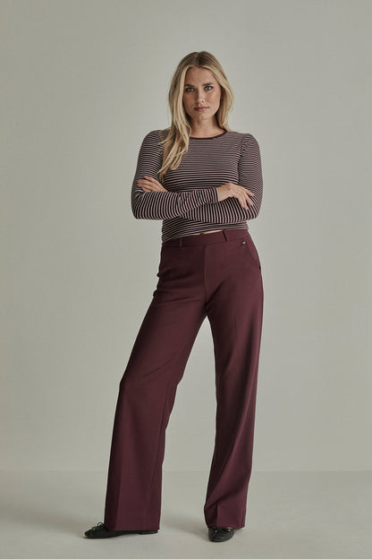434 BURGUNDY RED