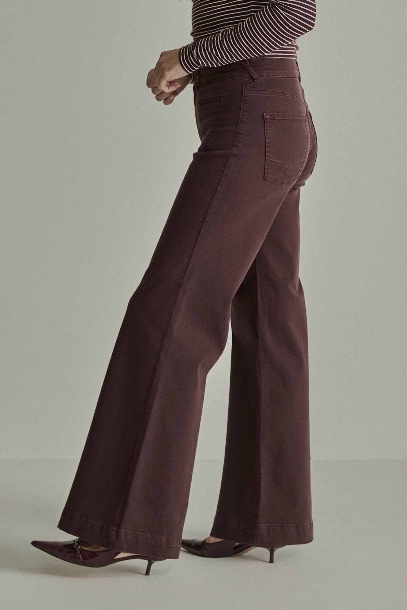434 BURGUNDY RED