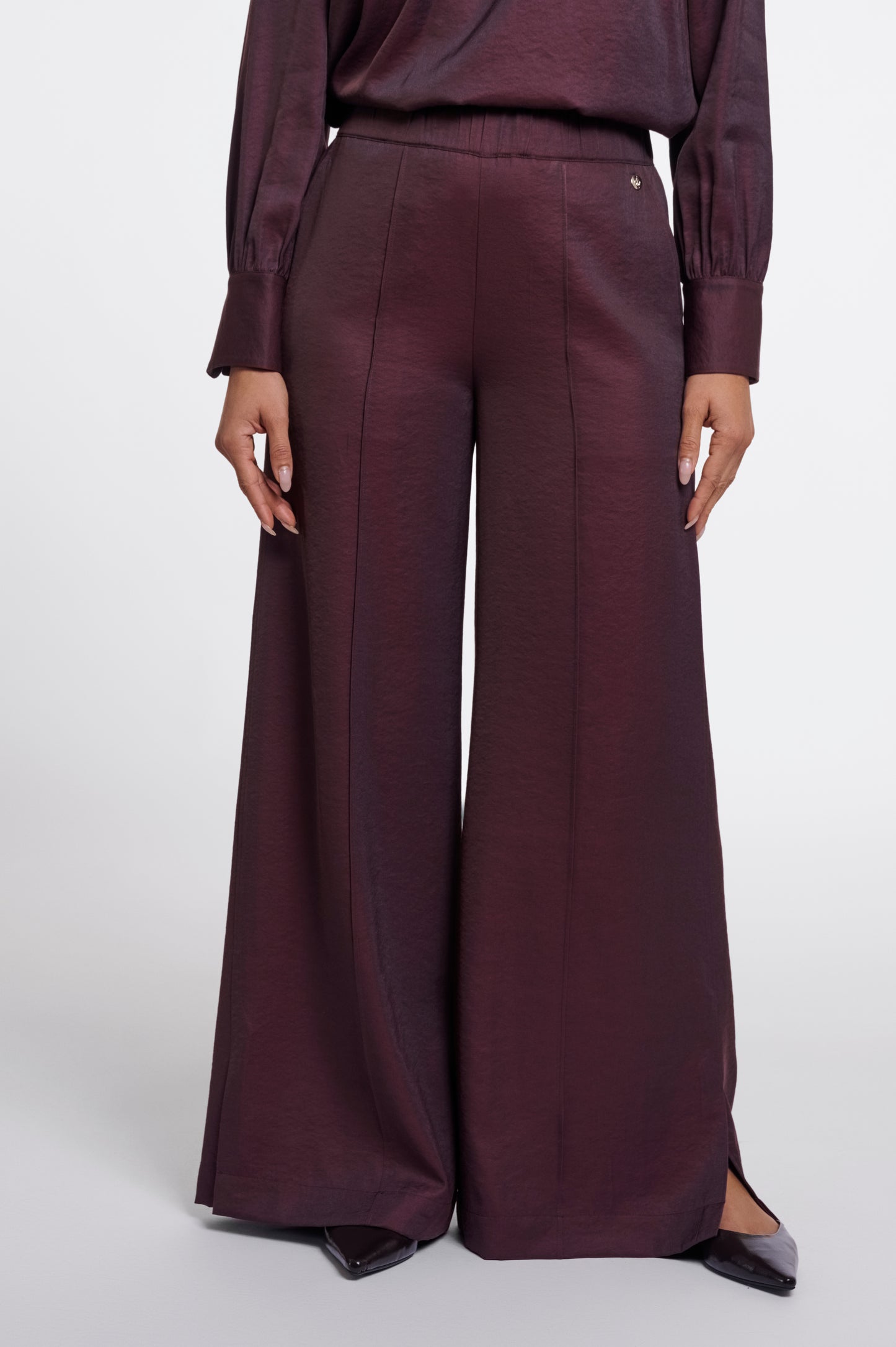 FUDGE CLOAK