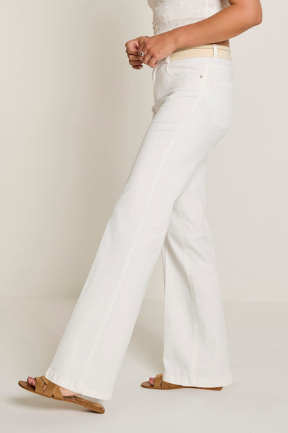 002 WHITE