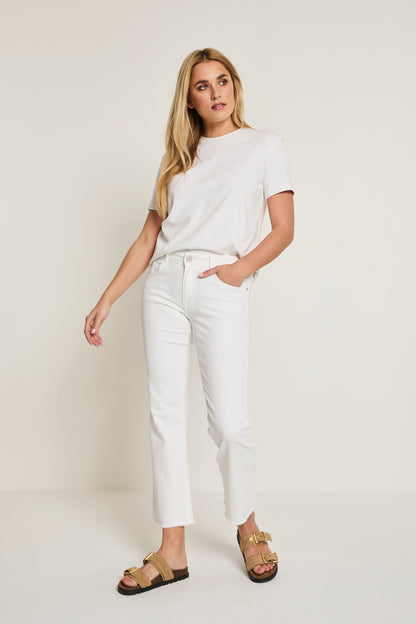 002 WHITE
