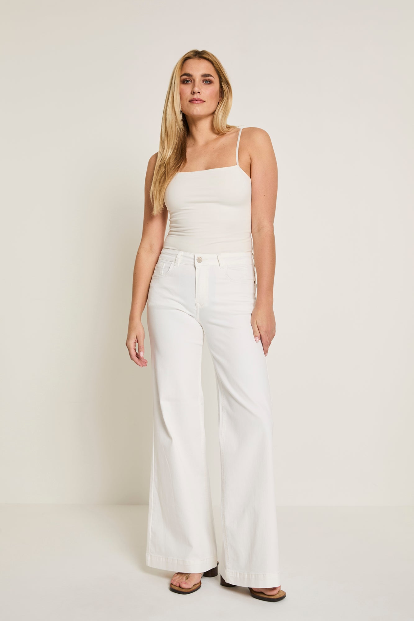 002 WHITE