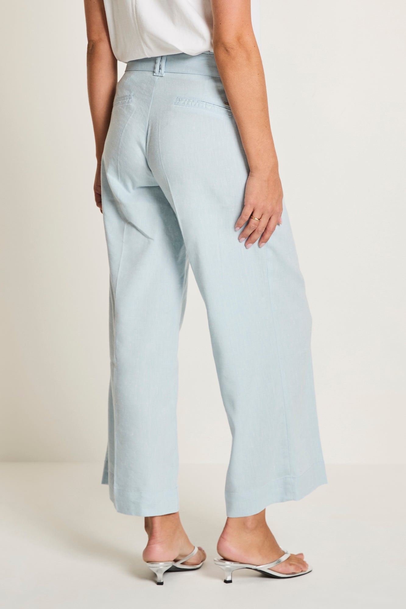 328 ICE BLUE 